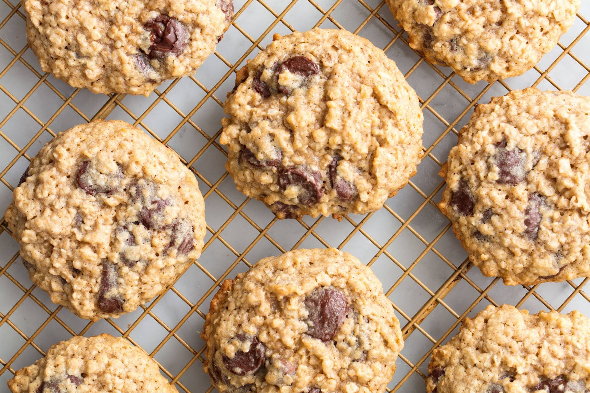 Chocolate chips oatmeal cookies (2)